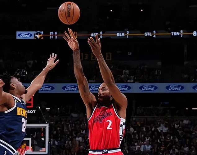 乌姆蒂蒂：德尚是顶级教练标杆；博格巴心理强大能重返巅峰（乌姆蒂蒂：德尚堪称顶级教练典范，博格巴心态强大有望重返巅峰）