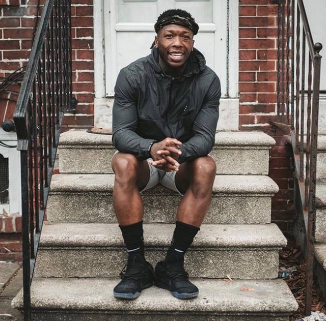 球星晒训练照，身体状态爆棚（球星晒出训练照，竞技状态拉满）