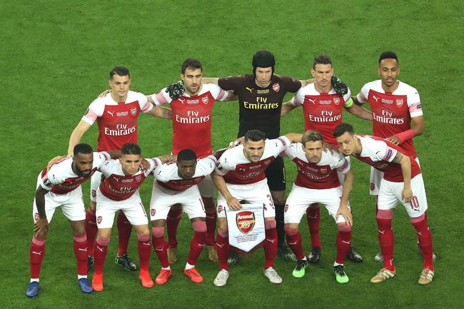 内马尔精彩过人引爆看台（内马尔华丽过人点燃全场）