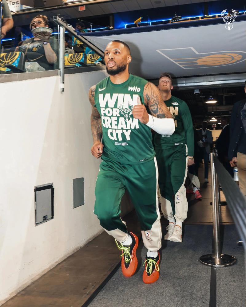 米兰名宿：米兰需要一名真正的中锋，看到莫德里奇这么投入真是太棒了（米兰名宿：米兰迫切需要正印中锋，莫德里奇的投入令人称道）