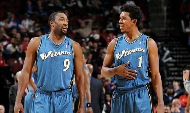 网传邓涵文要去浙江？记者：浙江队吴总说别拿他们来抬价（传邓涵文或加盟浙江？记者引述浙队高层：别拿我们抬价）