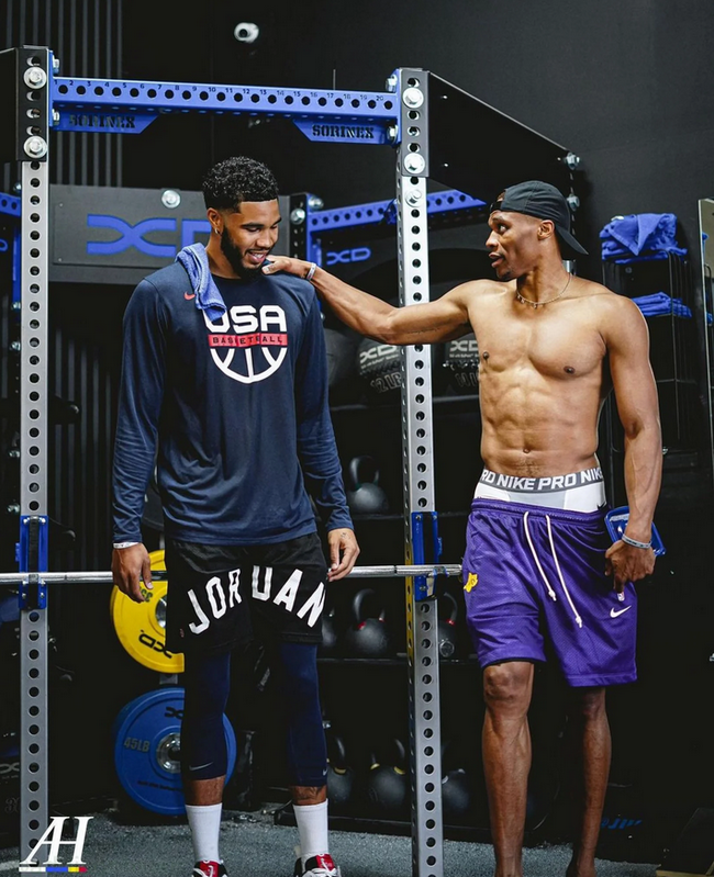 佐夫谈意大利失利：意甲就这样，节奏慢、裁判什么情况都吹哨（佐夫评意大利败局：意甲节奏偏慢，裁判吹罚太多）